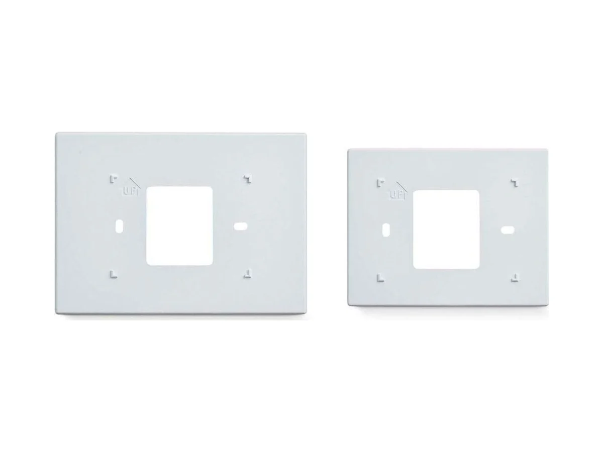 Honeywell Home THP2400A1027W/U Iaq thermostat in white