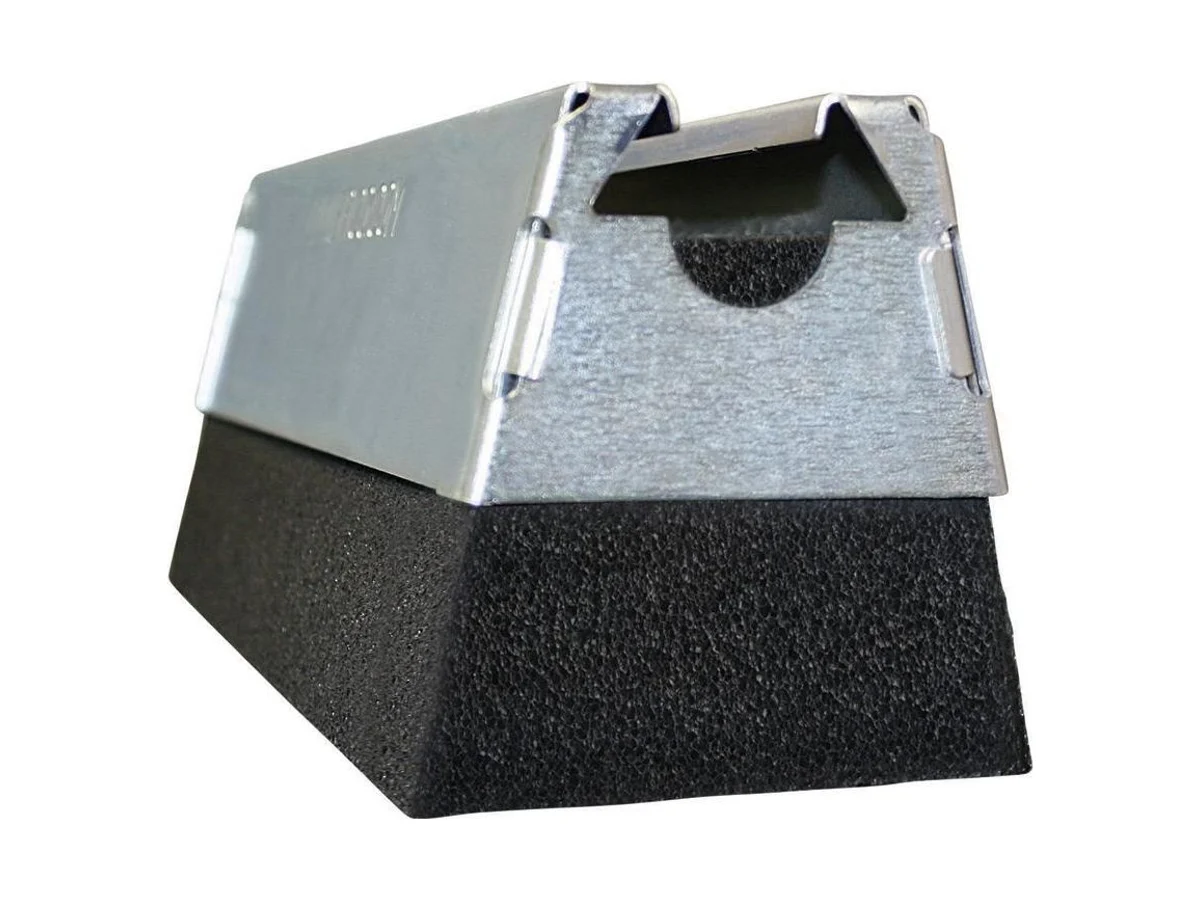 nVent CADDY RPS50H4EG Pyramid equipment support kit
