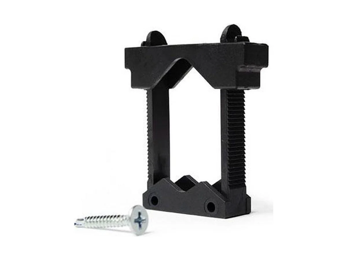 Sioux Chief 550-11 Pipe clamp in black