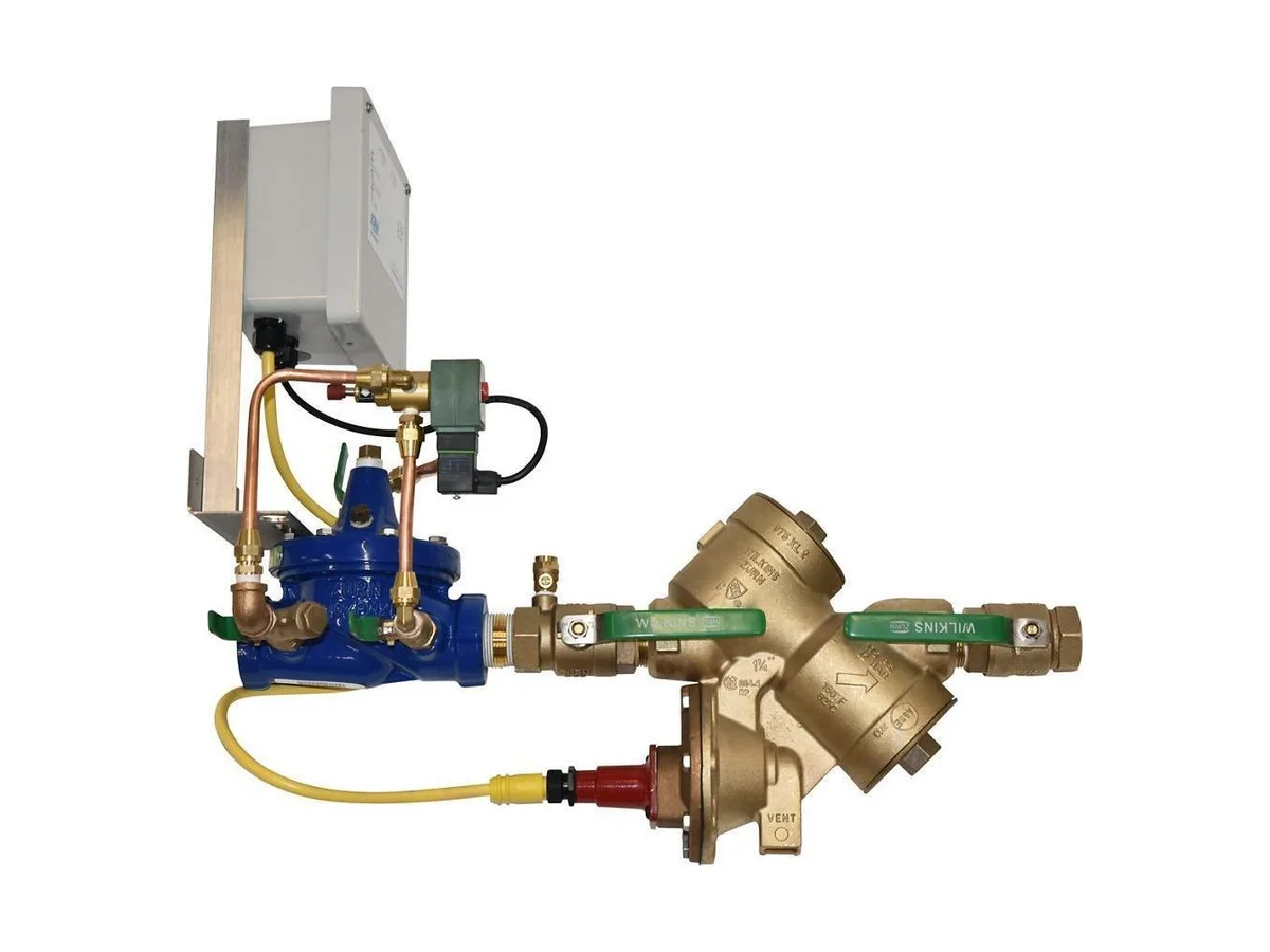 Zurn Wilkins 2-FCIS Threaded backflow preventer